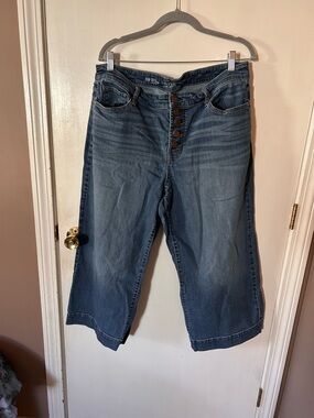 a.n.a Women's Dark Blue Button-Front Cropped Jeans